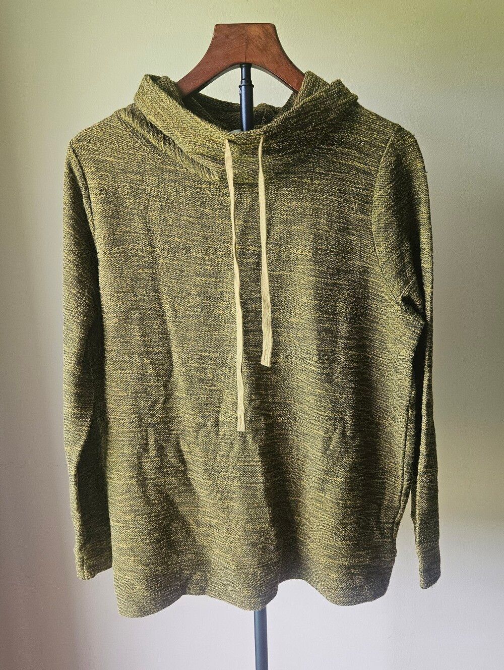 Old Navy Mustard Yellow And Black Knit Pullover Size Large